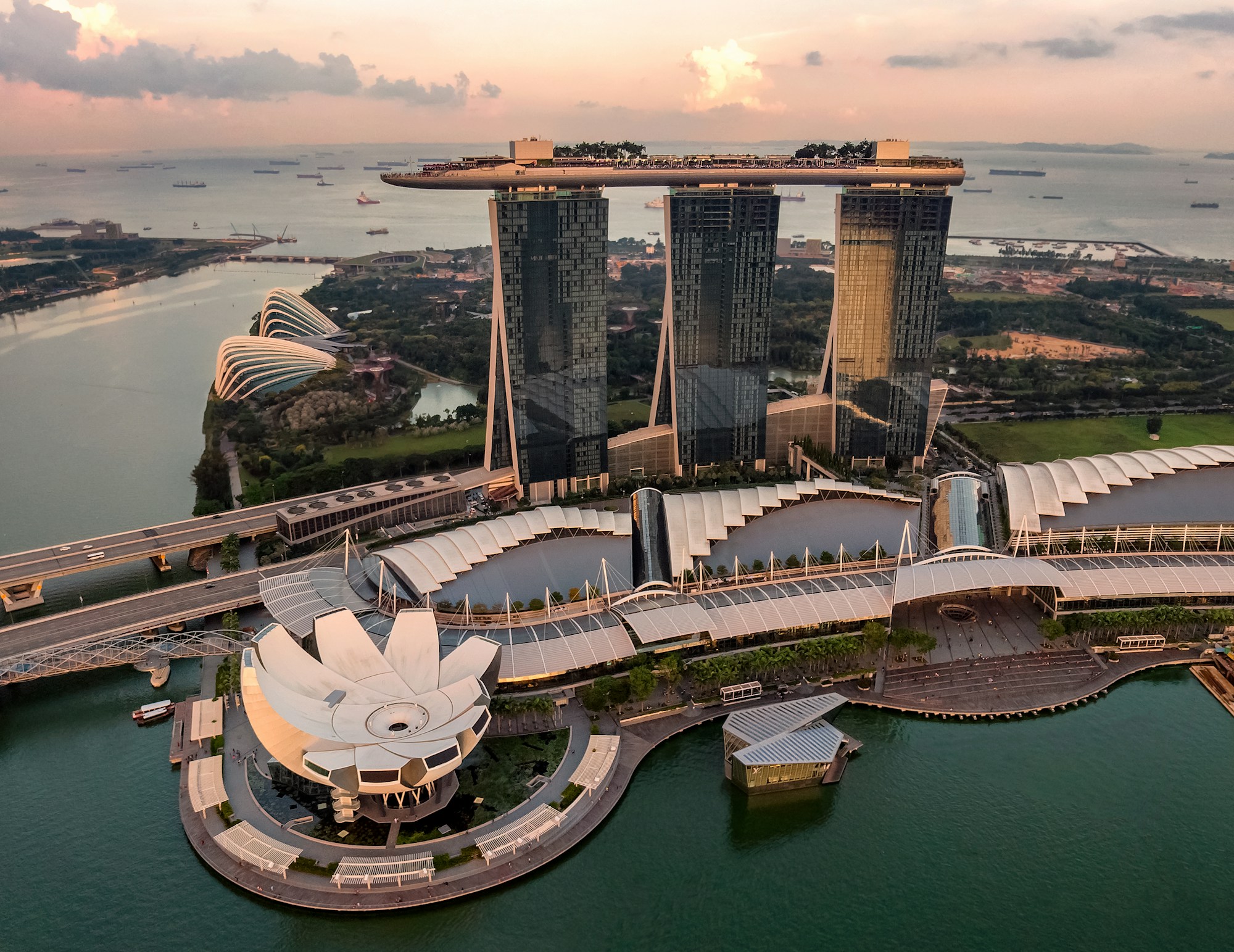 Singapore city context near Suntec and the Marina Centre corridor